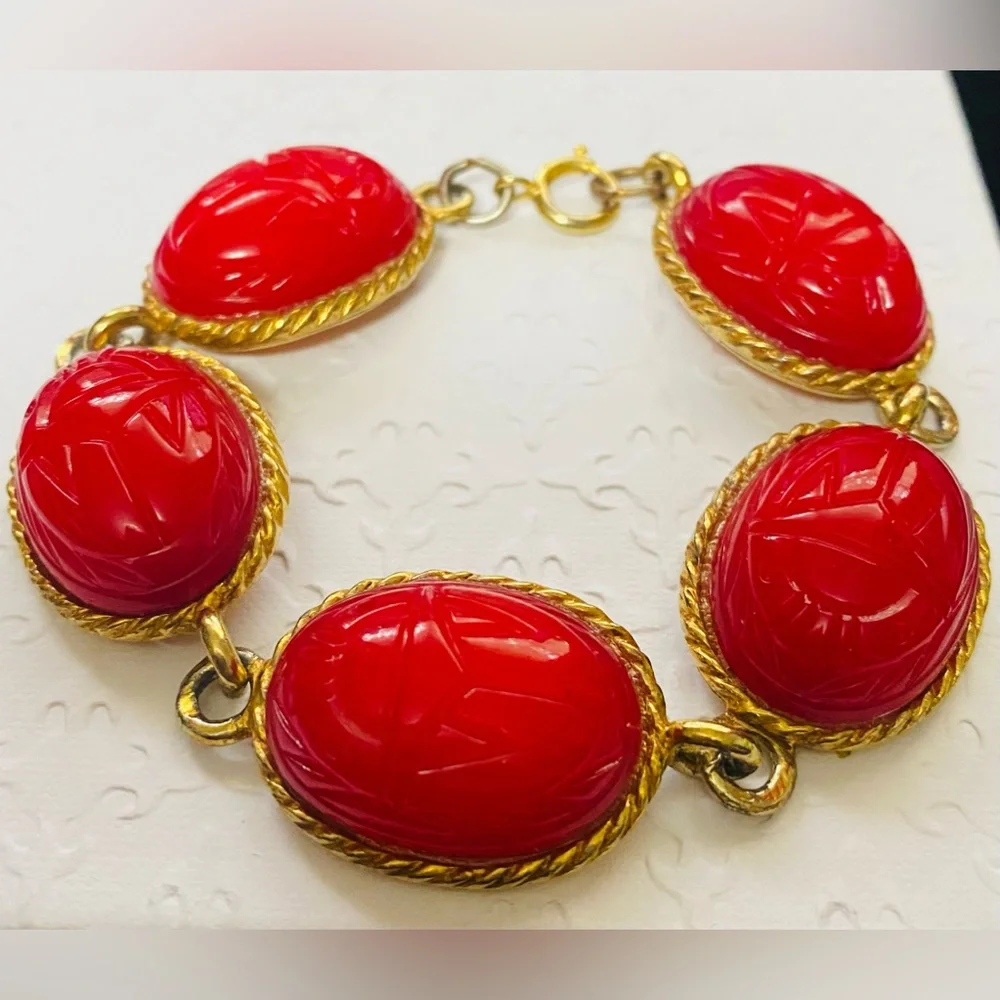 Vintage Red Czech Glass Egyptian Scarab‎ bracelet beetle MCM costume jewelry